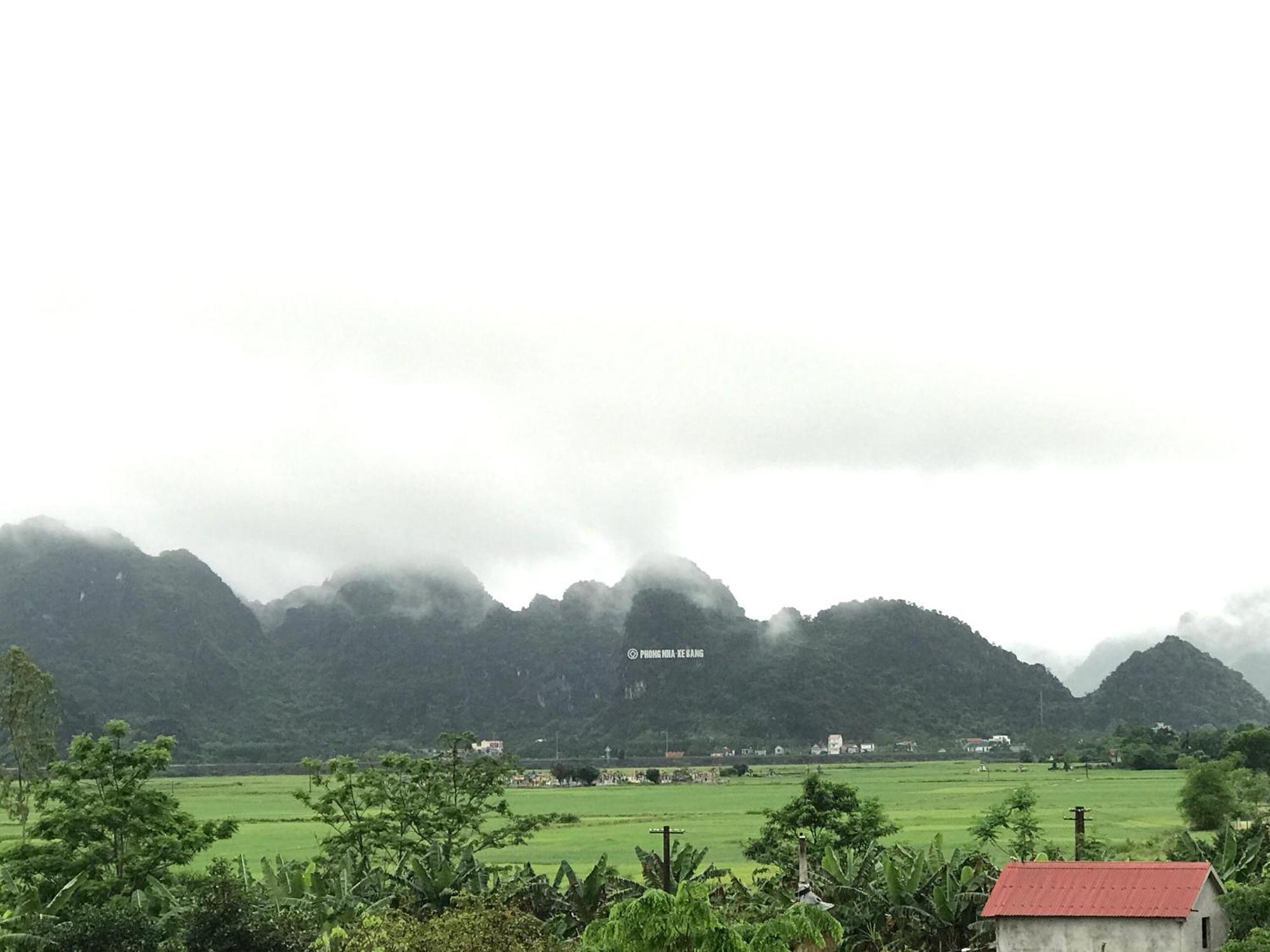 Happy Field Homestay Phong Nha Buitenkant foto