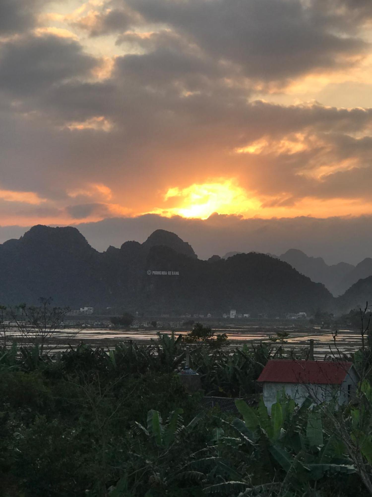 Happy Field Homestay Phong Nha Buitenkant foto